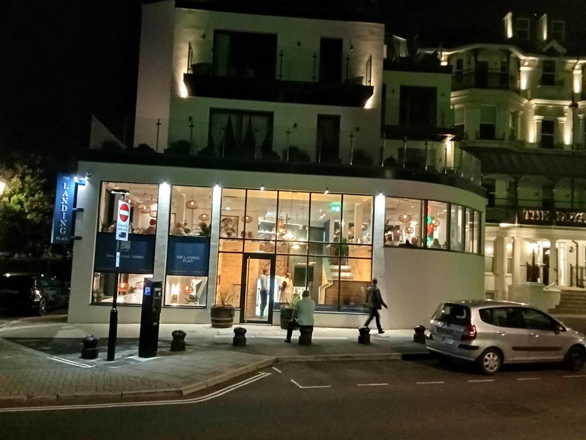 Glorious Duplex Holiday Apartment By The Sea Bognor Regis Exterior photo